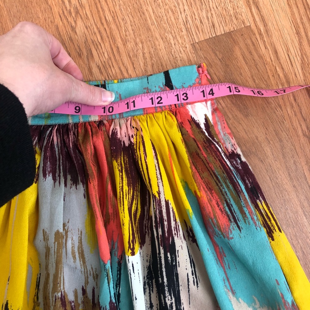 SOLD! 🎉 FOREVER 21 Waterfall Spring Skirt - Picture 6 of 7